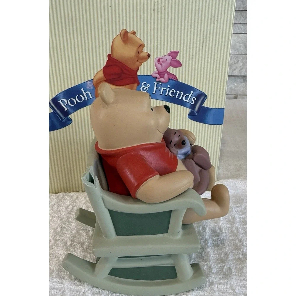 Disney Winnie The Pooh Sweet Dreams, Little One Figurine W/Box Broken Chair
